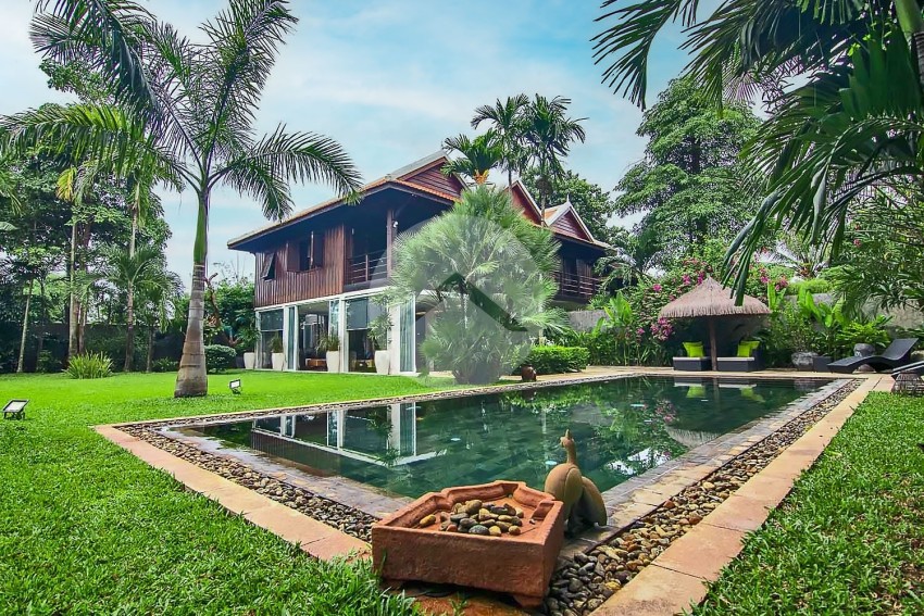 5 Bedroom Luxury Villa For Sale - Svay Dangkum, Siem Reap