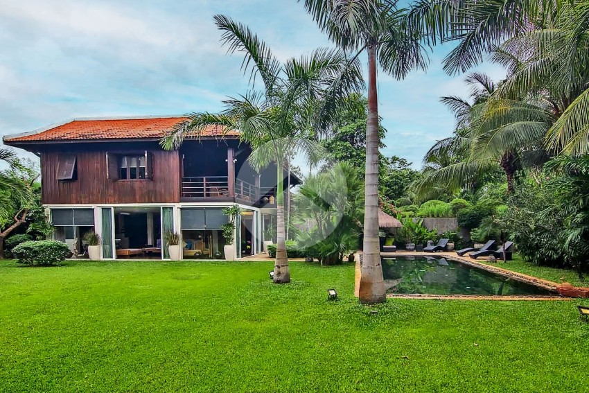 5 Bedroom Luxury Villa For Sale - Svay Dangkum, Siem Reap