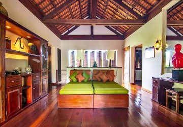 5 Bedroom Luxury Villa For Sale - Svay Dangkum, Siem Reap thumbnail