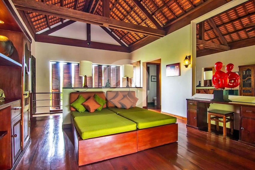 5 Bedroom Luxury Villa For Sale - Svay Dangkum, Siem Reap