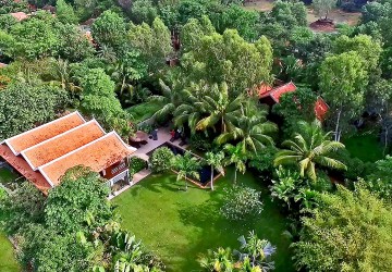 5 Bedroom Luxury Villa For Sale - Svay Dangkum, Siem Reap thumbnail