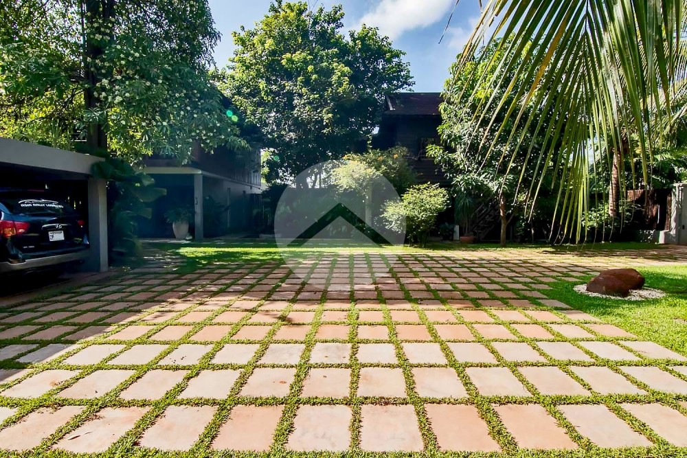 5 Bedroom Luxury Villa For Sale - Svay Dangkum, Siem Reap - Image 46