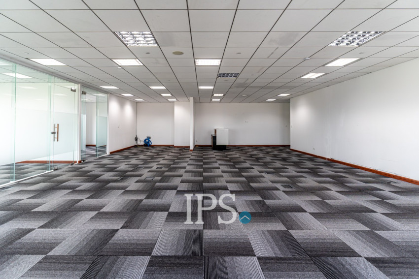 163 Sqm Office Space For Rent - Wat Phnom, Phnom Penh