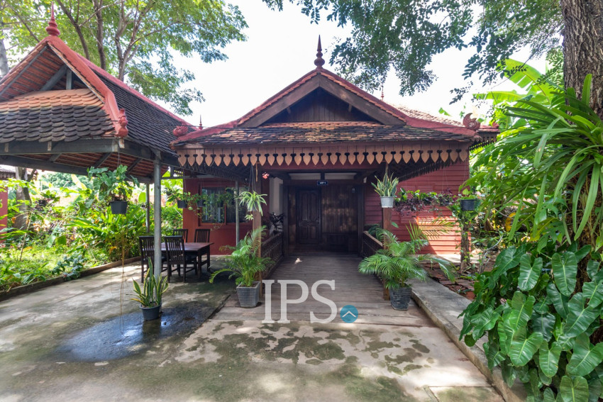 1 Bedroom Wooden House For Rent - Svay Dangkum, Siem Reap