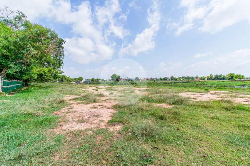 1,600 Sqm Land For Sale - Svay Dangkum, Siem Reap