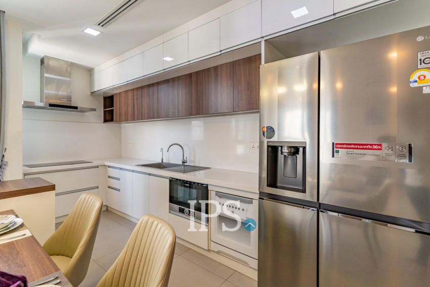2 Bedroom Serviced Apartment For Rent - BKK1, Phnom Penh