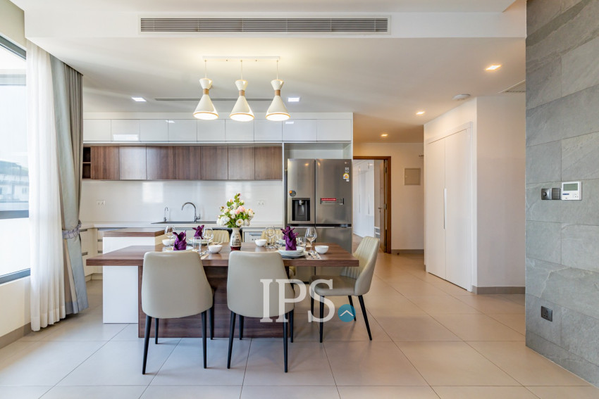 2 Bedroom Serviced Apartment For Rent - BKK1, Phnom Penh