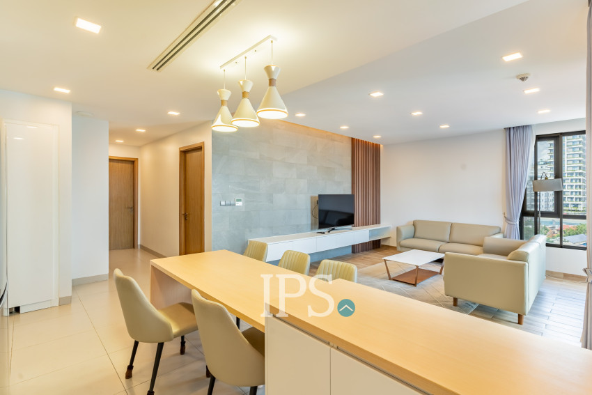 3 Bedroom Serviced Apartment For Rent - BKK1, Phnom Penh