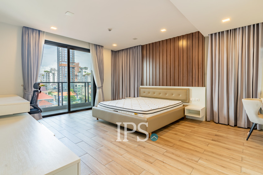 3 Bedroom Serviced Apartment For Rent - BKK1, Phnom Penh