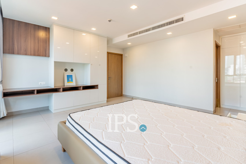 3 Bedroom Serviced Apartment For Rent - BKK1, Phnom Penh