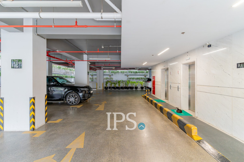 3 Bedroom Serviced Apartment For Rent - BKK1, Phnom Penh