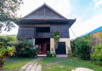 3 Bedroom Wooden House For Rent - Slor Kram, Siem Reap thumbnail