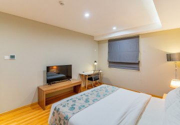 2 Bedroom Serviced Apartment For Rent - Tonle Bassac, Phnom Penh thumbnail