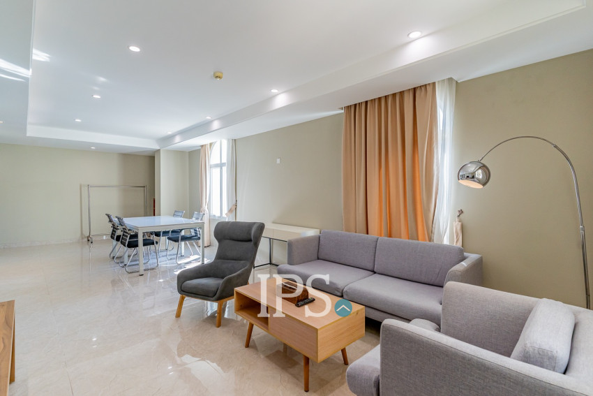 2 Bedroom Serviced Apartment For Rent - Tonle Bassac, Phnom Penh