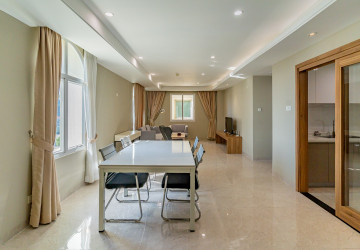 2 Bedroom Serviced Apartment For Rent - Tonle Bassac, Phnom Penh thumbnail