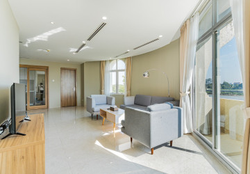 2 Bedroom Apartment For Rent - Tonle Bassac, Phnom Penh thumbnail