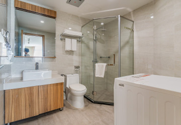 2 Bedroom Apartment For Rent - Tonle Bassac, Phnom Penh thumbnail