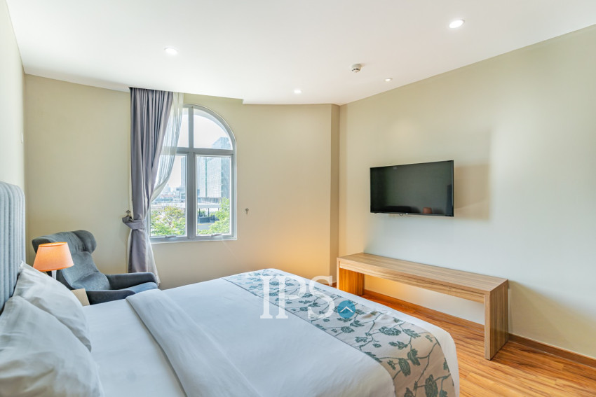 2 Bedroom Apartment For Rent - Tonle Bassac, Phnom Penh