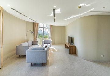 2 Bedroom Apartment For Rent - Tonle Bassac, Phnom Penh thumbnail