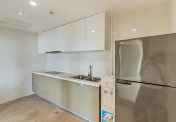 2 Bedroom Apartment For Rent - Tonle Bassac, Phnom Penh thumbnail