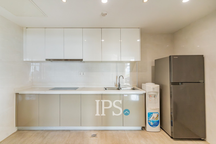 2 Bedroom Apartment For Rent - Tonle Bassac, Phnom Penh