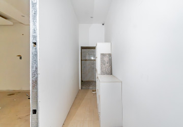 958 Sqm Commercial Building For Rent - BKK1, Phnom Penh thumbnail