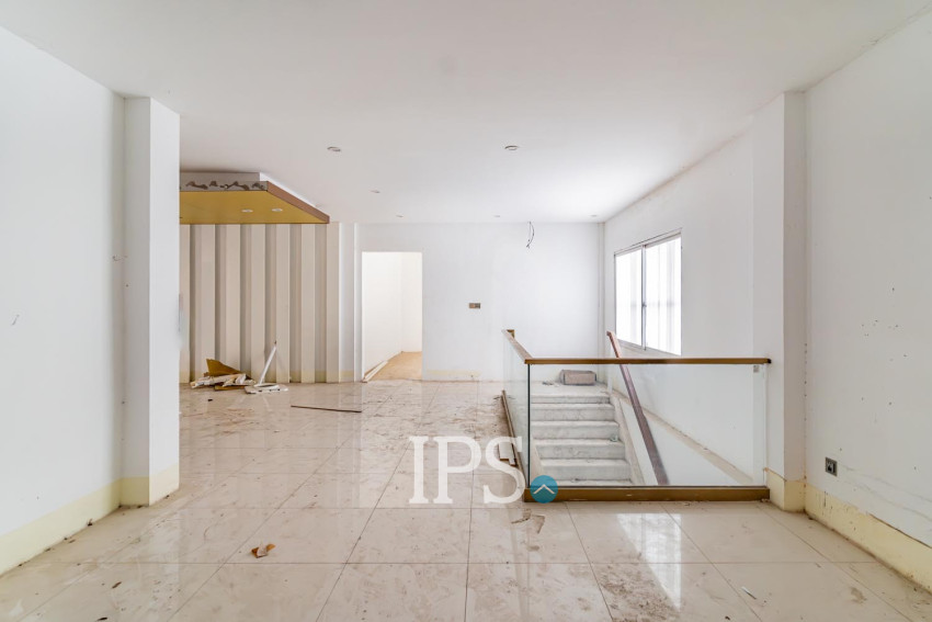 958 Sqm Commercial Building For Rent - BKK1, Phnom Penh