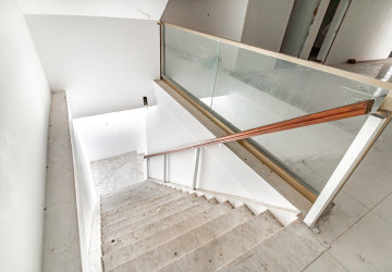 958 Sqm Commercial Building For Rent - BKK1, Phnom Penh thumbnail