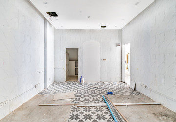 958 Sqm Commercial Building For Rent - BKK1, Phnom Penh thumbnail