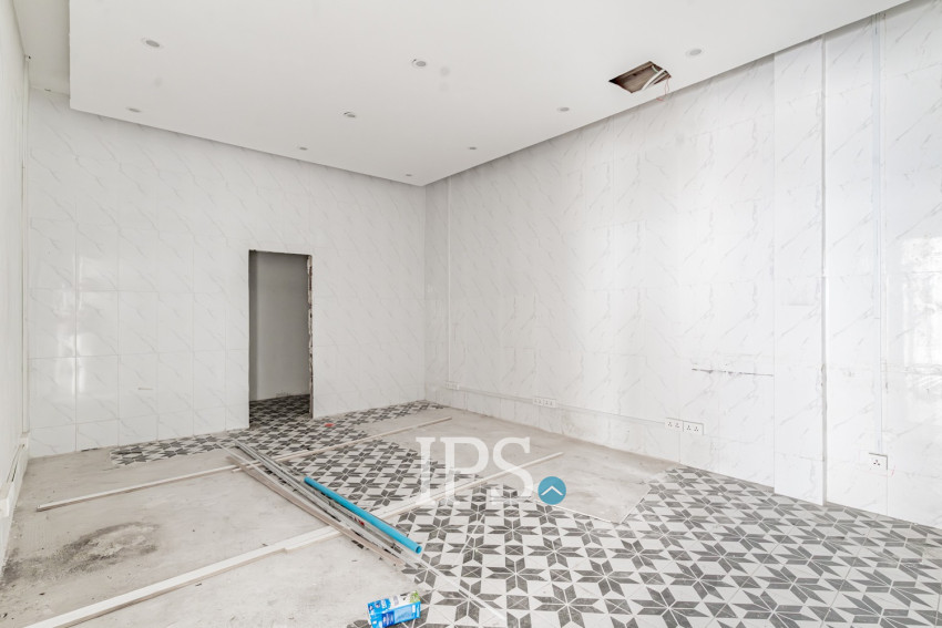 958 Sqm Commercial Building For Rent - BKK1, Phnom Penh