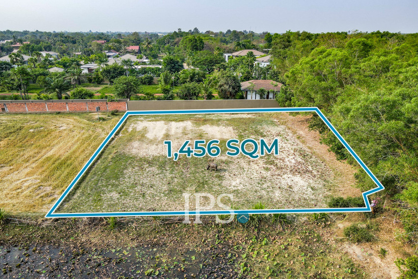1,456 Sqm Land For Sale - Svay Dangkum, Siem Reap