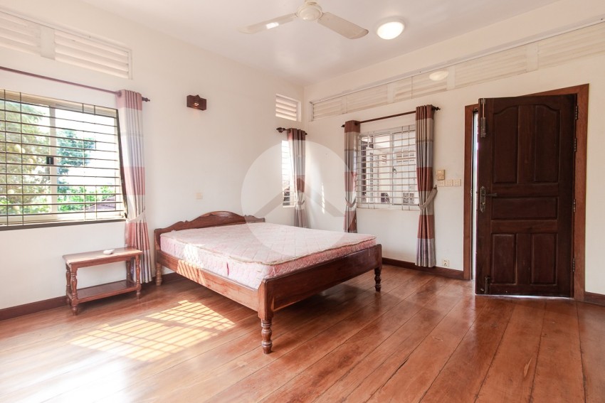 4 Bedroom House For Sale - Svay Dangkum, Siem Reap