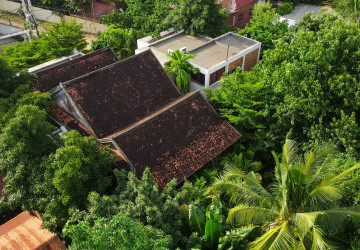 5 Bedroom  Villa For Sale - Sala Kamreuk, Siem Reap thumbnail