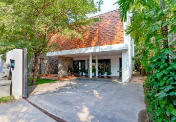 5 Bedroom Villa For Sale – Sala Kamreuk, Siem Reap