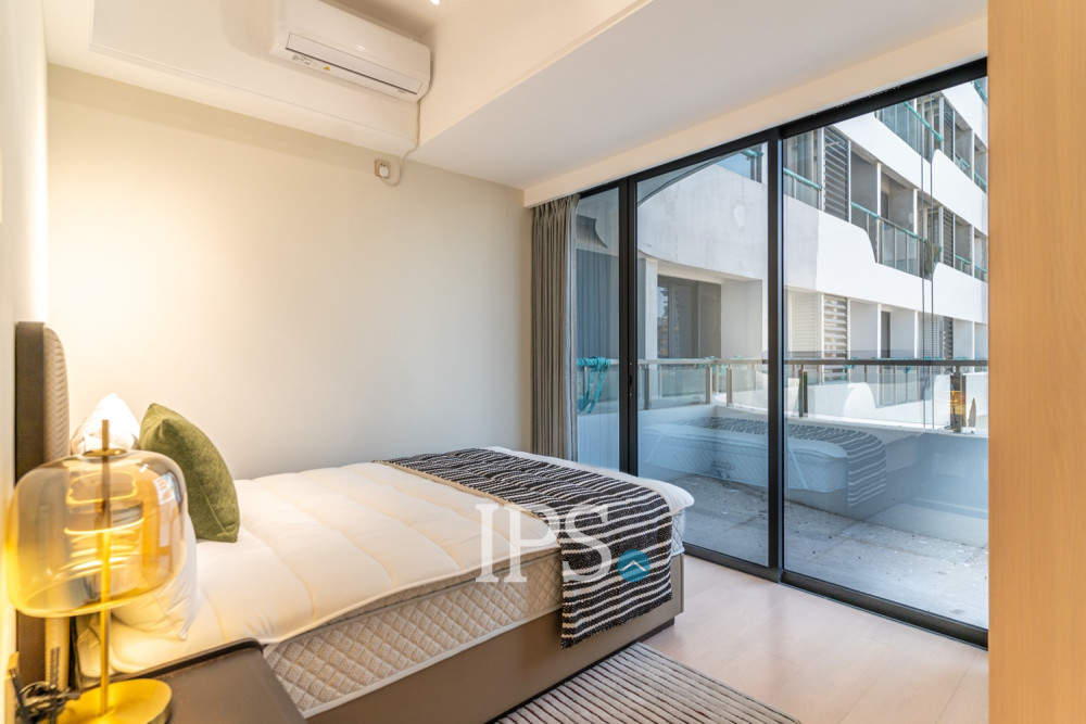 2 Bedroom Condo For Sale - Le Conde, BKK1, Phnom Penh - Image 6