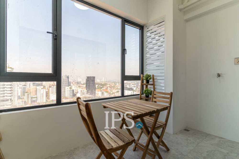 2 Bedroom Condo For Sale - Le Conde, BKK1, Phnom Penh - Image 15