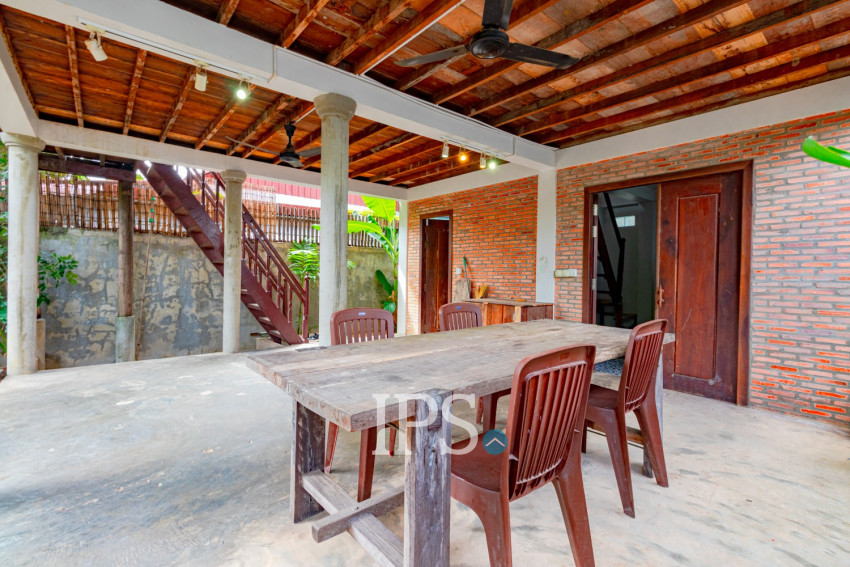 2 Bedroom Wooden House For Rent - Slor Kram, Siem Reap