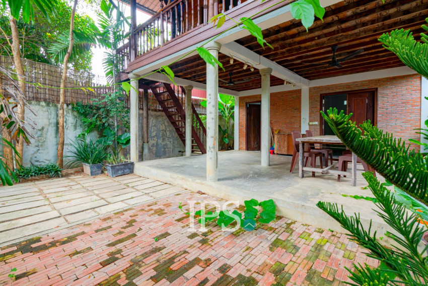 2 Bedroom Wooden House For Rent - Slor Kram, Siem Reap