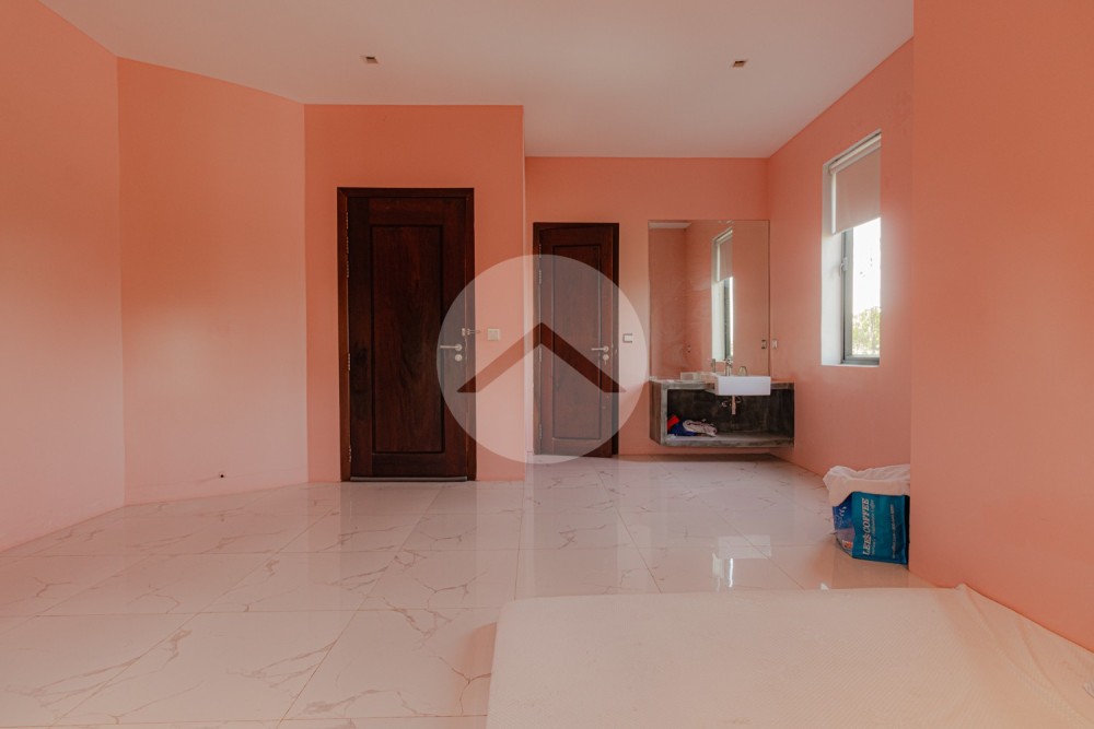 4 Bedroom Villa For Sale - Sala Kamreuk, Siem Reap - Image 11