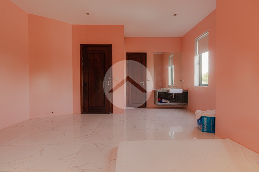 4 Bedroom Villa For Sale - Sala Kamreuk, Siem Reap