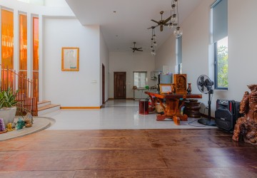 4 Bedroom Villa For Sale - Sala Kamreuk, Siem Reap thumbnail