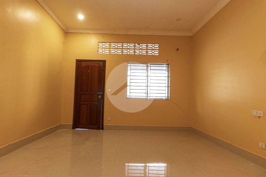 4 Bedroom Villa For Sale - Sala Kamreuk, Siem Reap