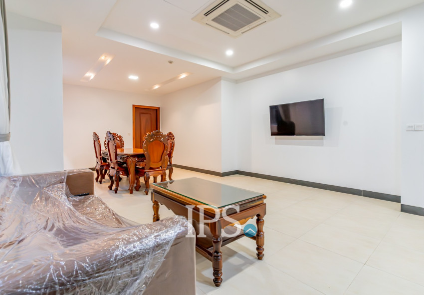3 Bedroom Apartment For Rent - Tonle Bassac, Phnom Penh