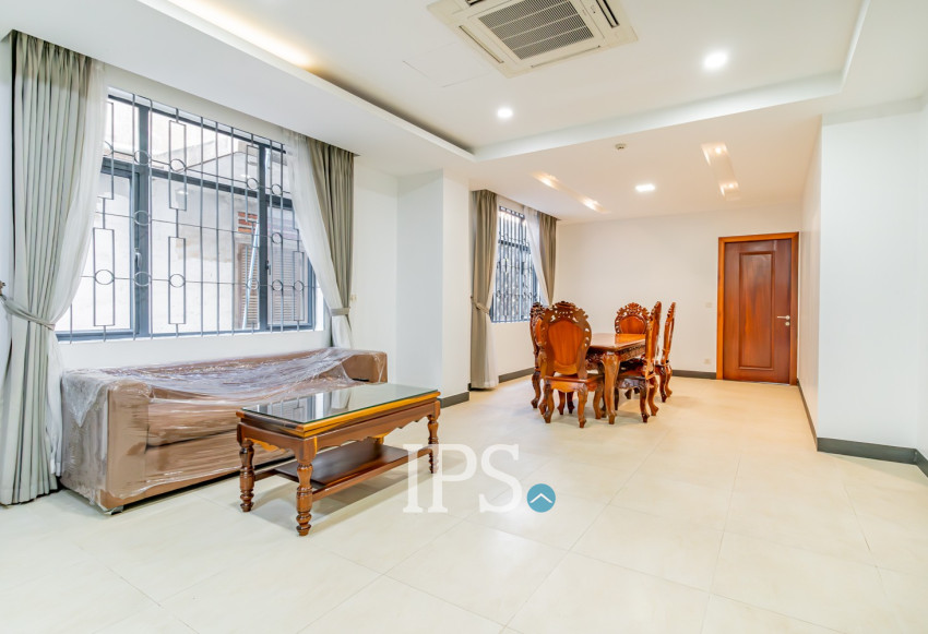3 Bedroom Apartment For Rent - Tonle Bassac, Phnom Penh