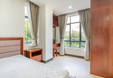 3 Bedroom Apartment For Rent - Tonle Bassac, Phnom Penh thumbnail