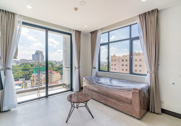 1 Bedroom Apartment For Rent - Tonle Bassac, Phnom Penh thumbnail