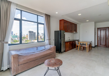 1 Bedroom Apartment For Rent - Tonle Bassac, Phnom Penh thumbnail