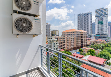 1 Bedroom Apartment For Rent - Tonle Bassac, Phnom Penh thumbnail