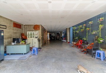 1 Bedroom Apartment For Rent - Tonle Bassac, Phnom Penh thumbnail