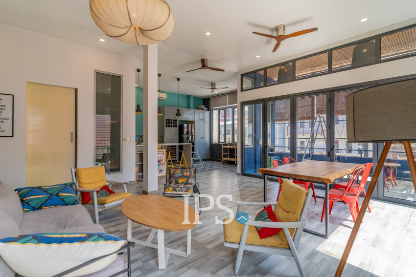 Renovated 3 Bedroom Apartment For Rent - Beoung Raing, Phnom Penh